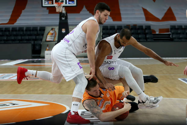 即使在主教 即使在主教