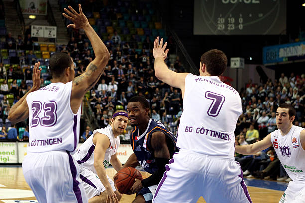 向前四发起 向前四发起